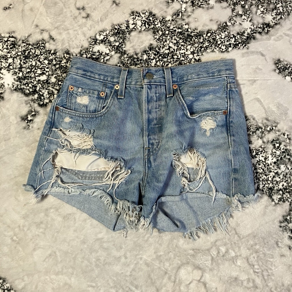 Levis Premium Denim Shorts Womens Size 26W Cut Off Button Fly Cotton